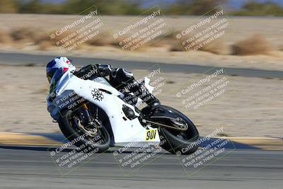 media/Jan-08-2022-SoCal Trackdays (Sat) [[1ec2777125]]/Turn 4 (1145am)/